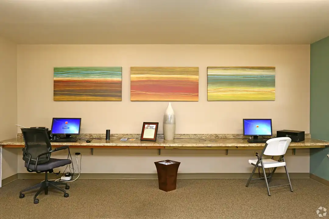 Hatton House Apartments – photo 1 of 12