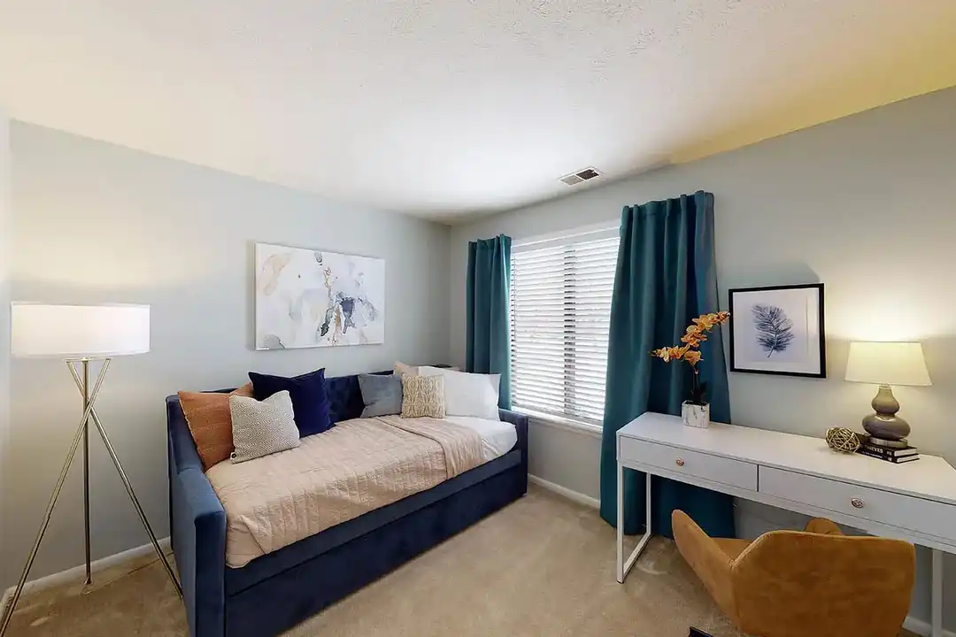 Woodbridge Apartments – photo 1
