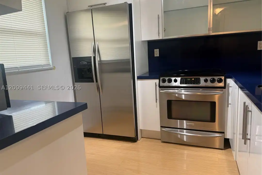 Apartment in Coral Gables, Sunrise Harbor - View 5