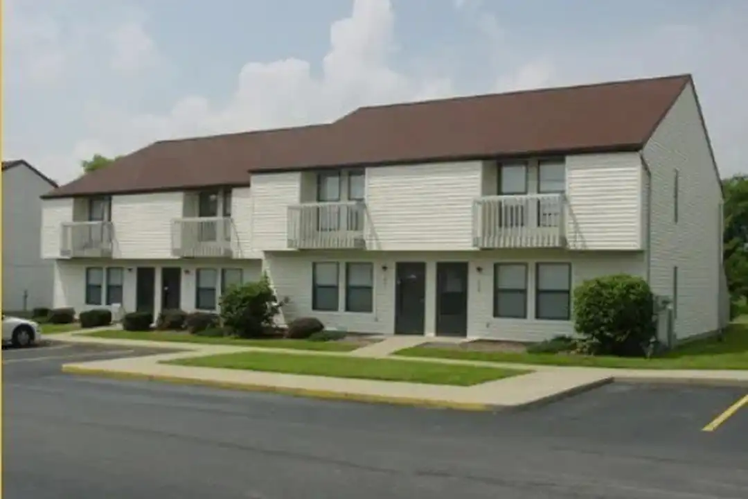 1517 Whitehall Blvd – photo 1 of 50