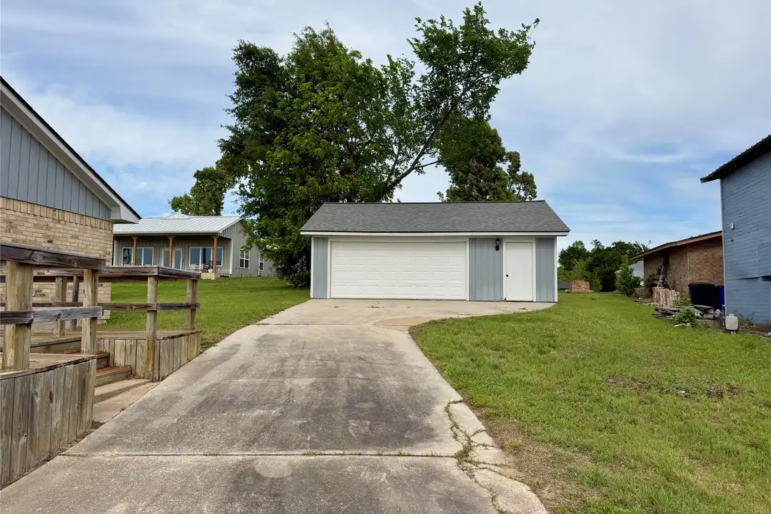337 W Cattle Dr - View 3