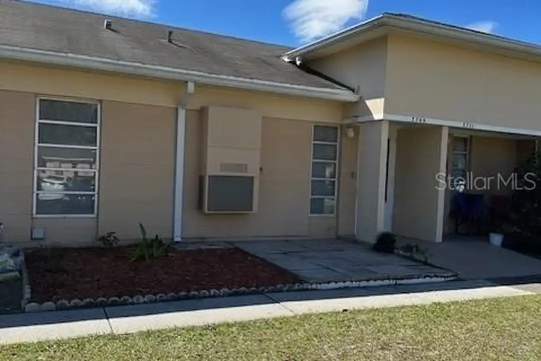 2709 Club Cir – photo 1 of 13