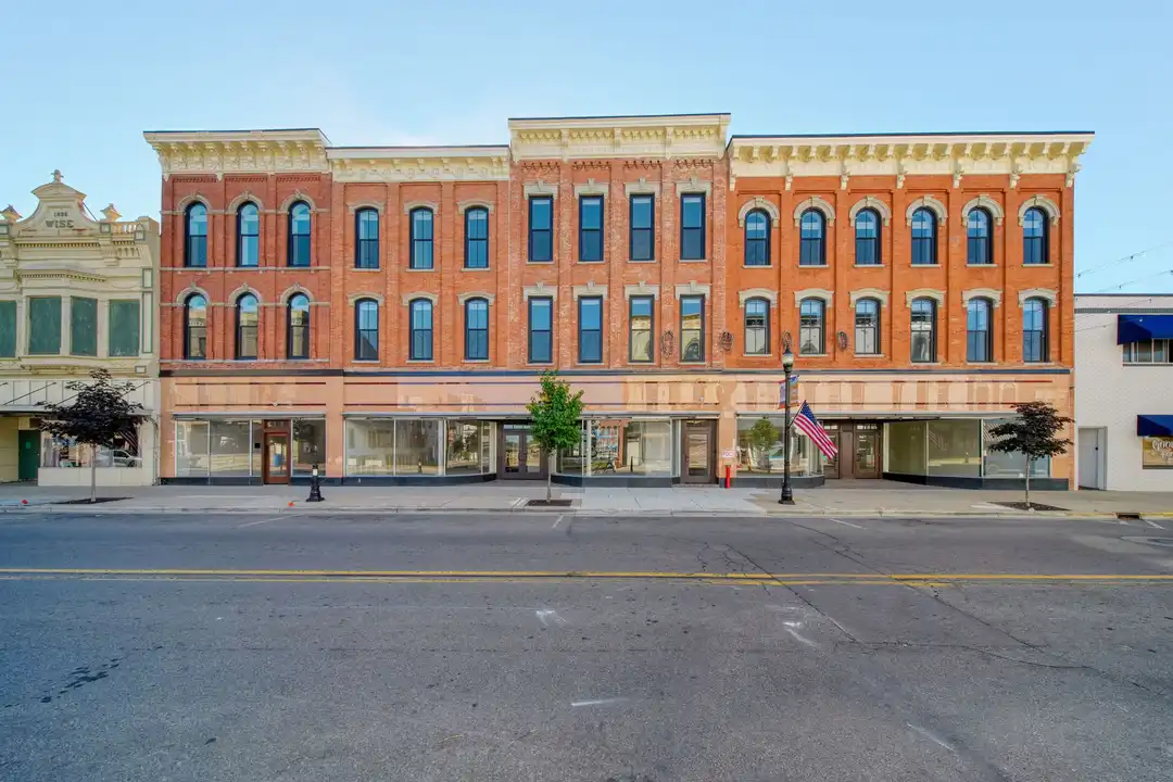 115 S Main St unit 201 – photo 1 of 13