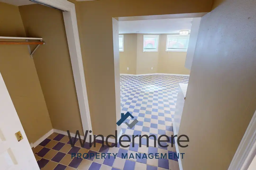 336 S Palouse St unit Apt #6 - View 2
