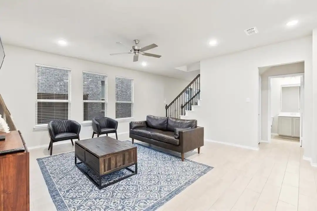 759 Gentle Bird Dr - More