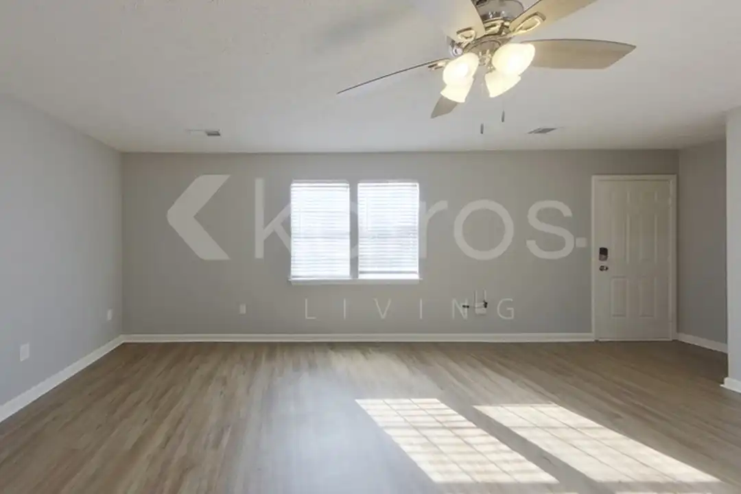 197 Fawn Dr - View 2
