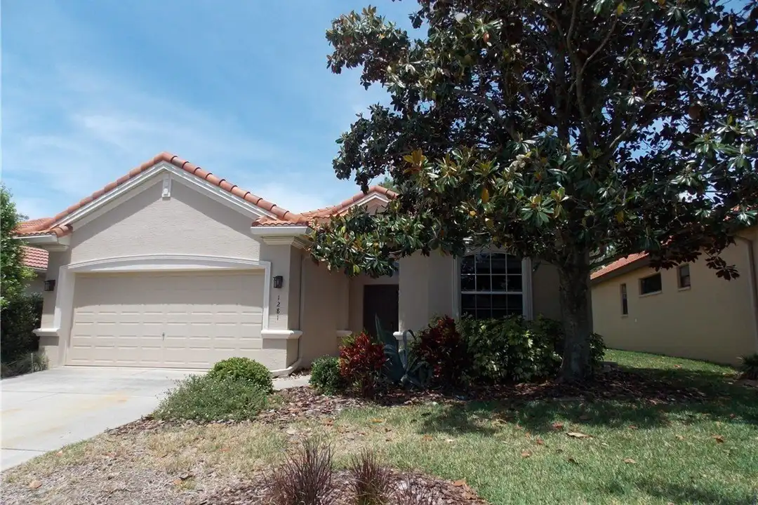 1281 W Diamond Shore Loop – photo 1 of 13