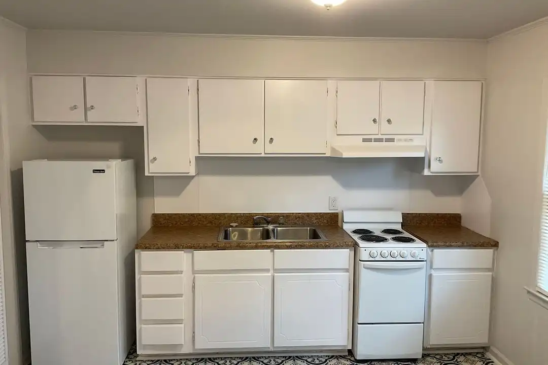 1 Chesterfield Ct unit 7CG - View 6