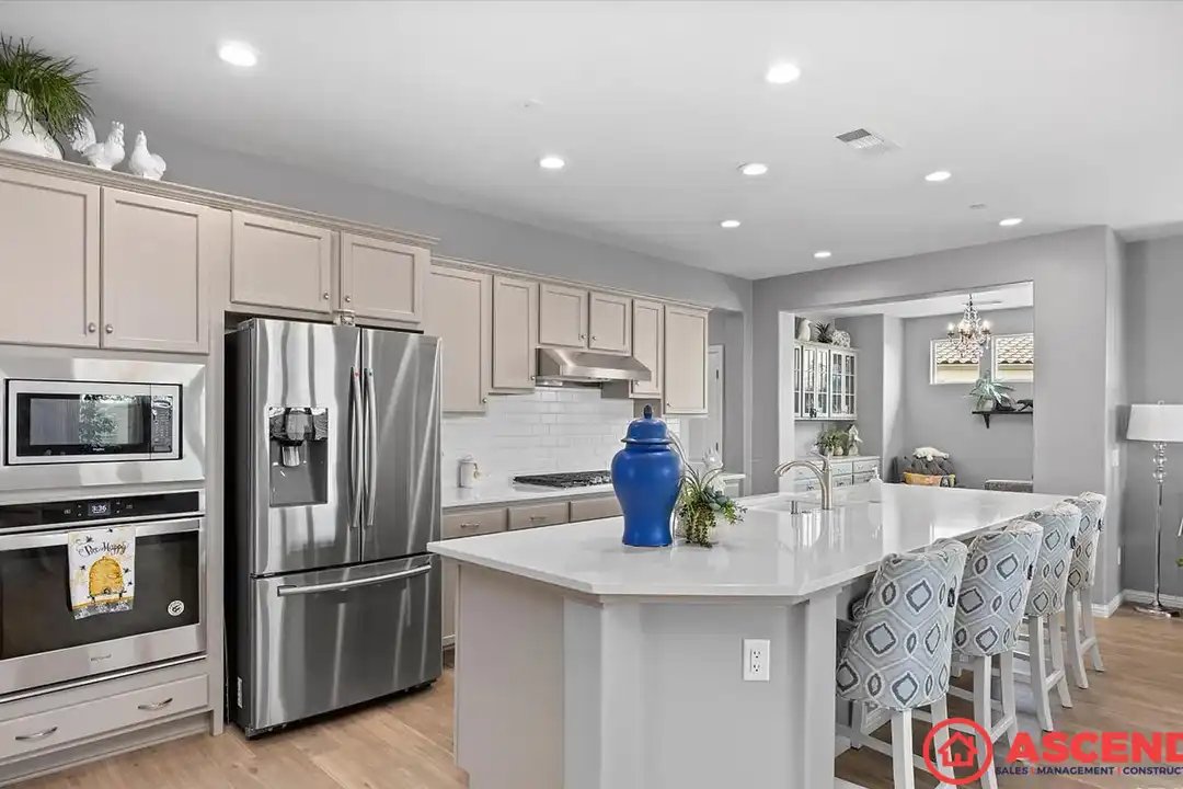 House in Bakersfield - View 5
