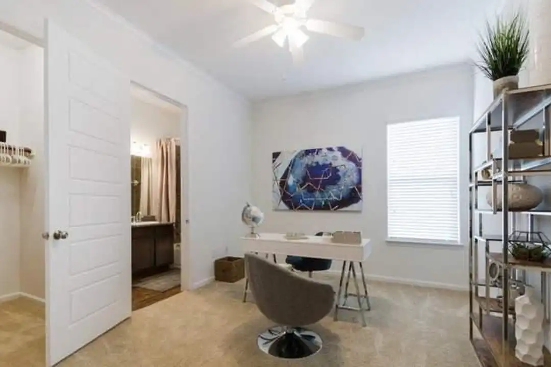 2477 FM 1488 unit 1488 # 2510 - View 3