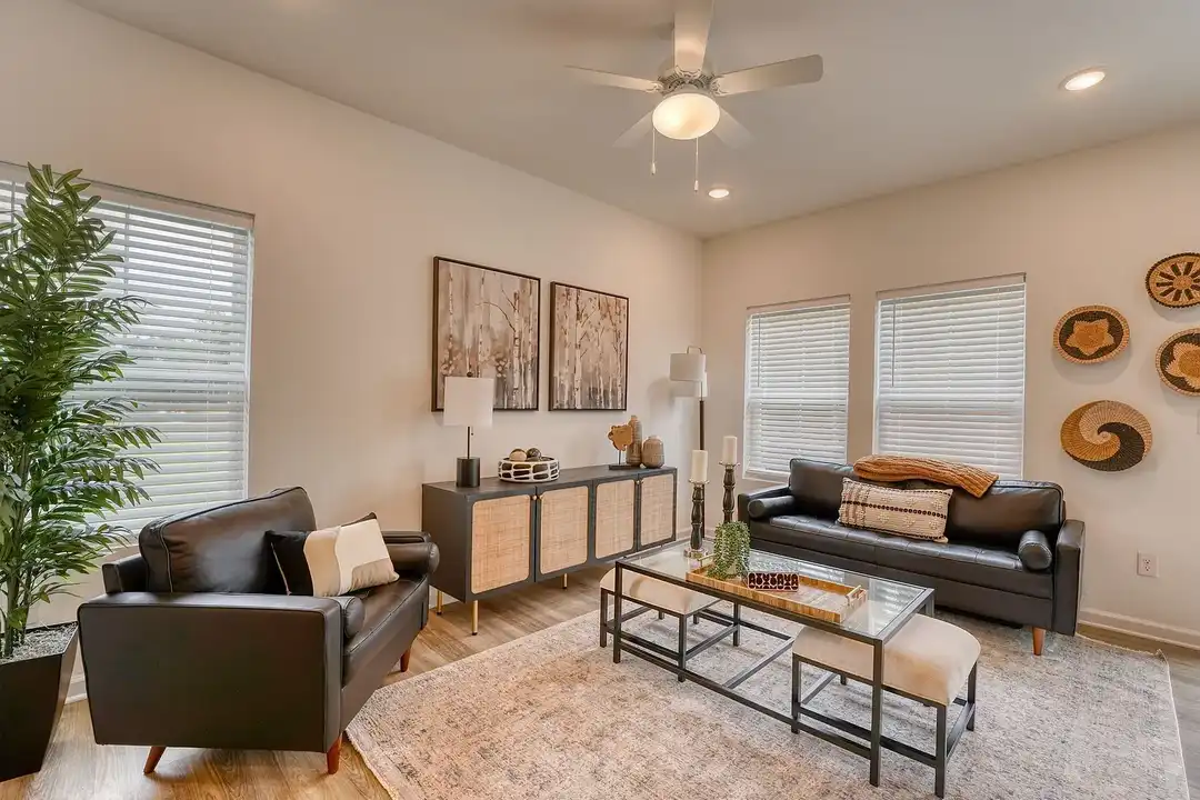 Windward Grove - Townhome Rentals – photo 1 of 10