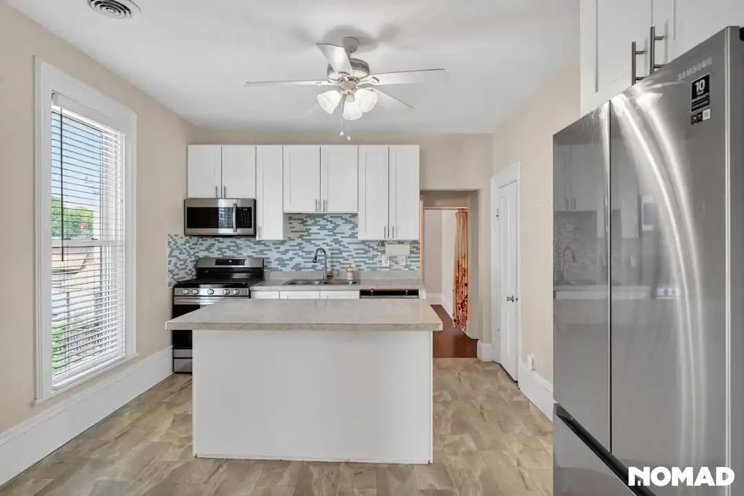 1855 W 58th St – pohled 6