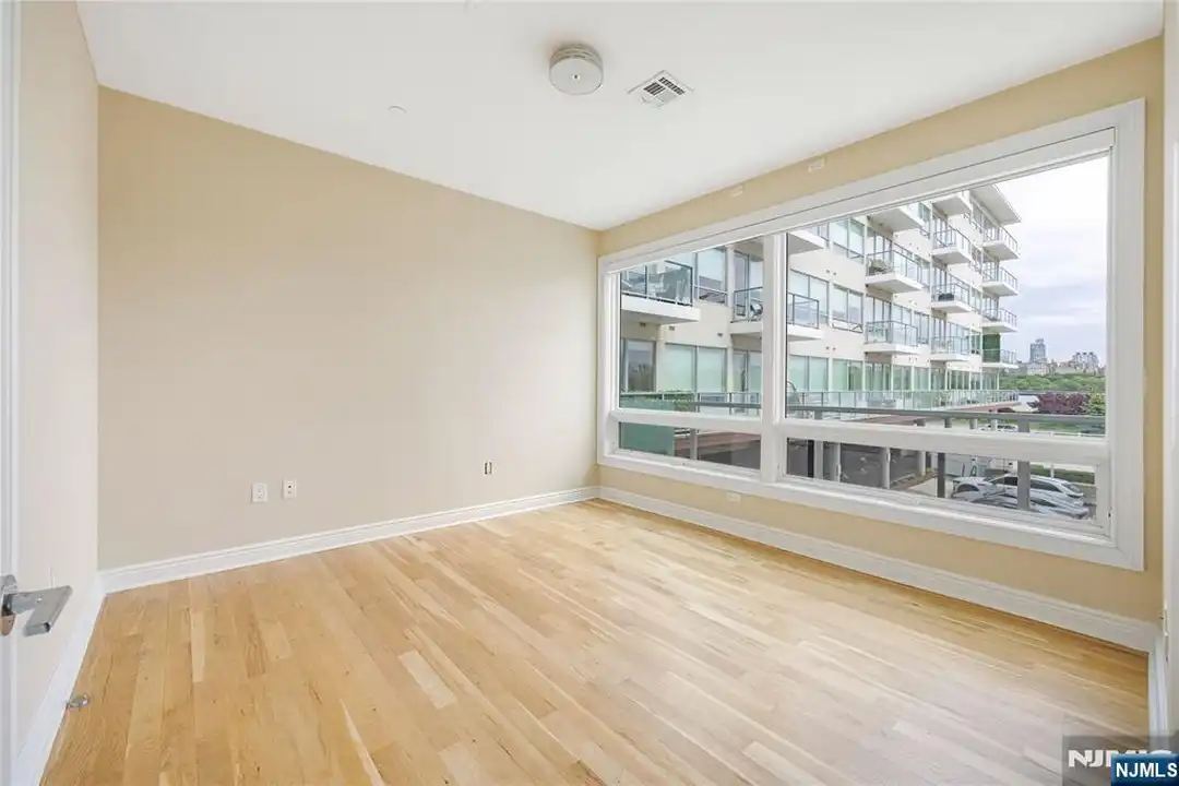 15 Somerset Ln unit 101 - View 4