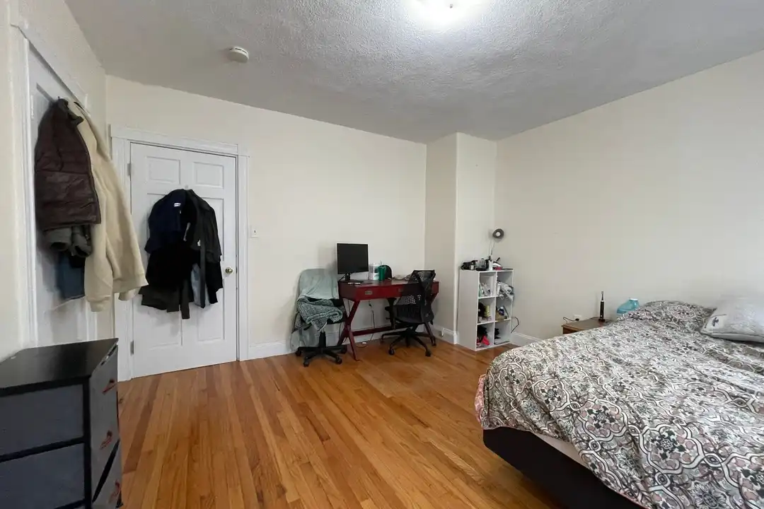 57 Fairbanks St - More