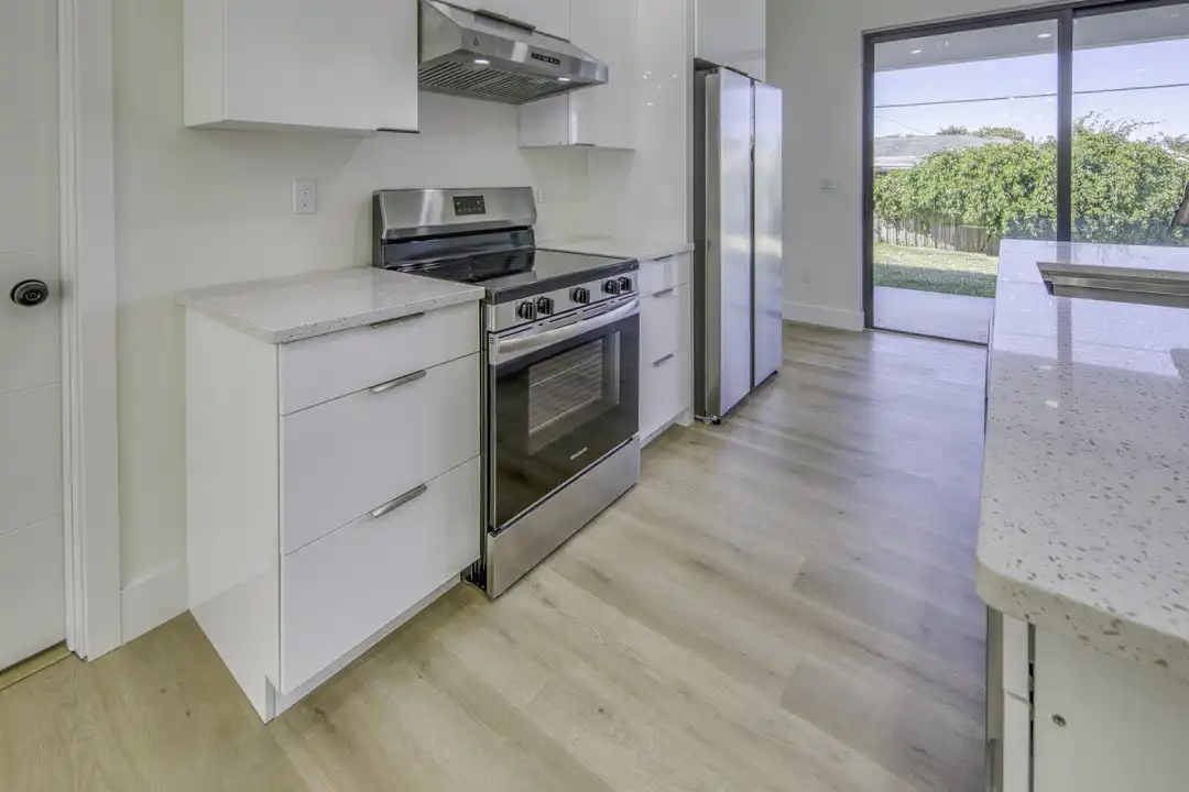 4855 Elmhurst Rd - View 5