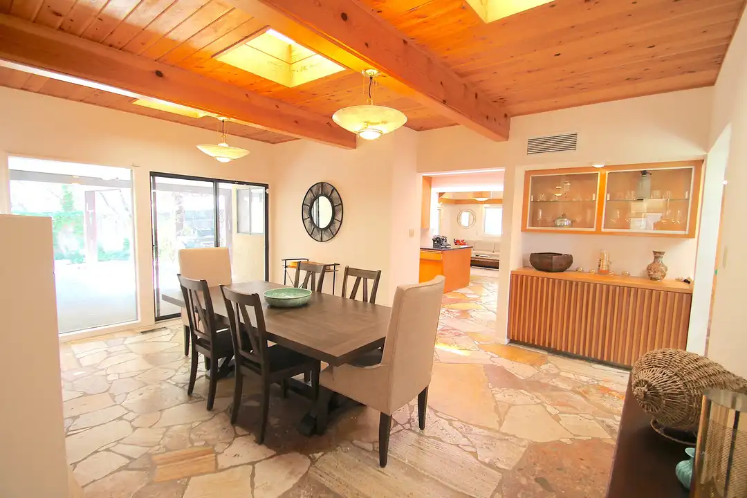 House in Albuquerque - More