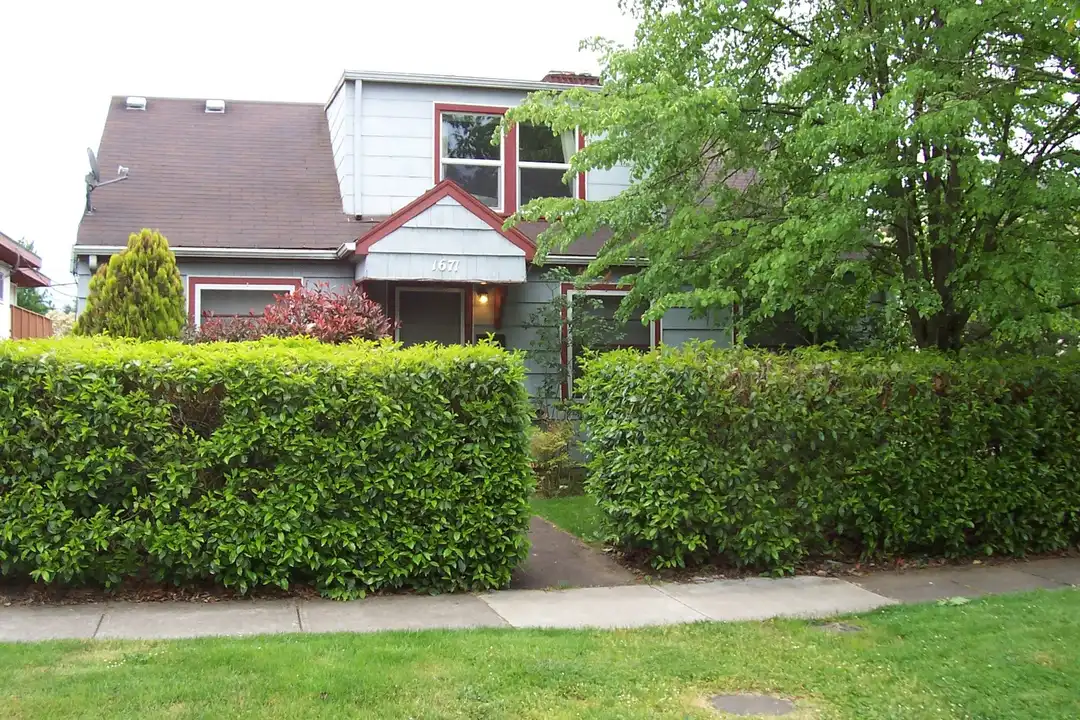 1671 Mill St unit Upper – photo 1
