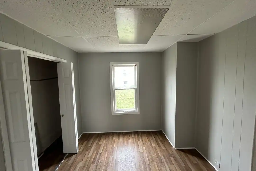 3568 W 63rd St unit 3568 W 63rd St #1 DOWN - View 4