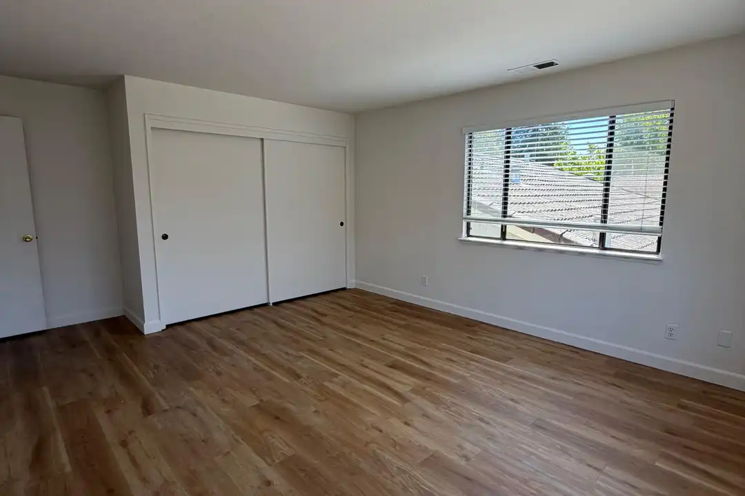 713 Frederick St - View 2