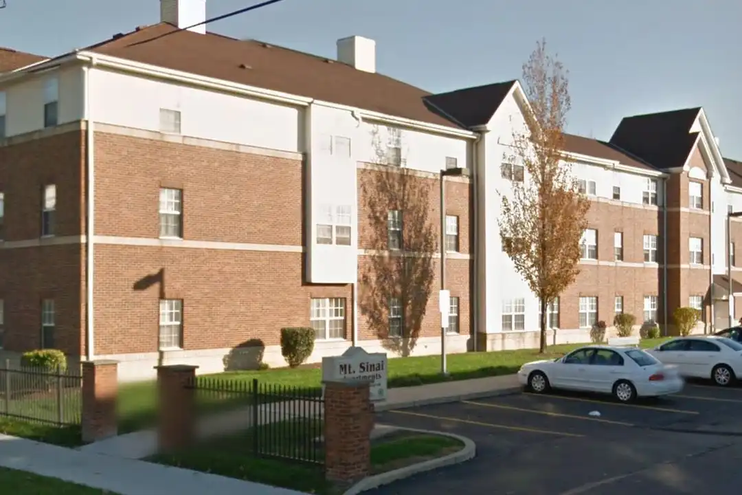 7600 Woodland Ave – photo 1