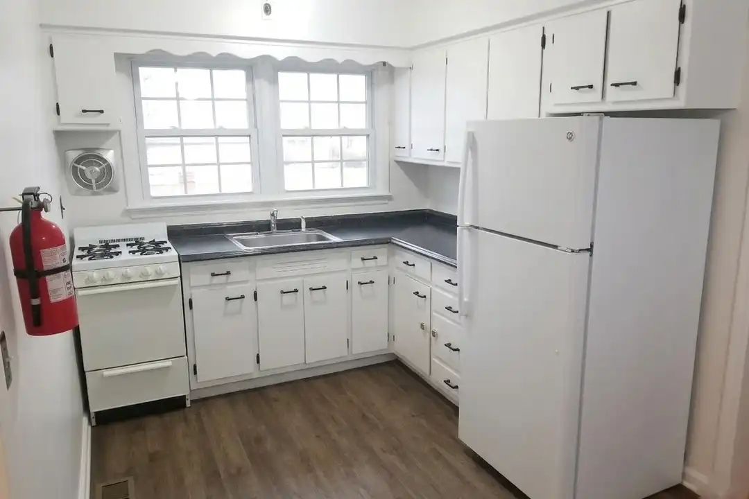 17 Old Allamuchy Rd unit 1 Bedroom - View 4