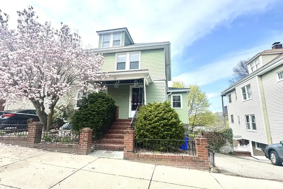 53 Breck Ave – photo 1