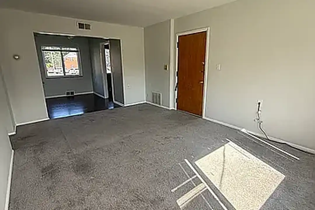 Lawn Village – photo 1 of 18