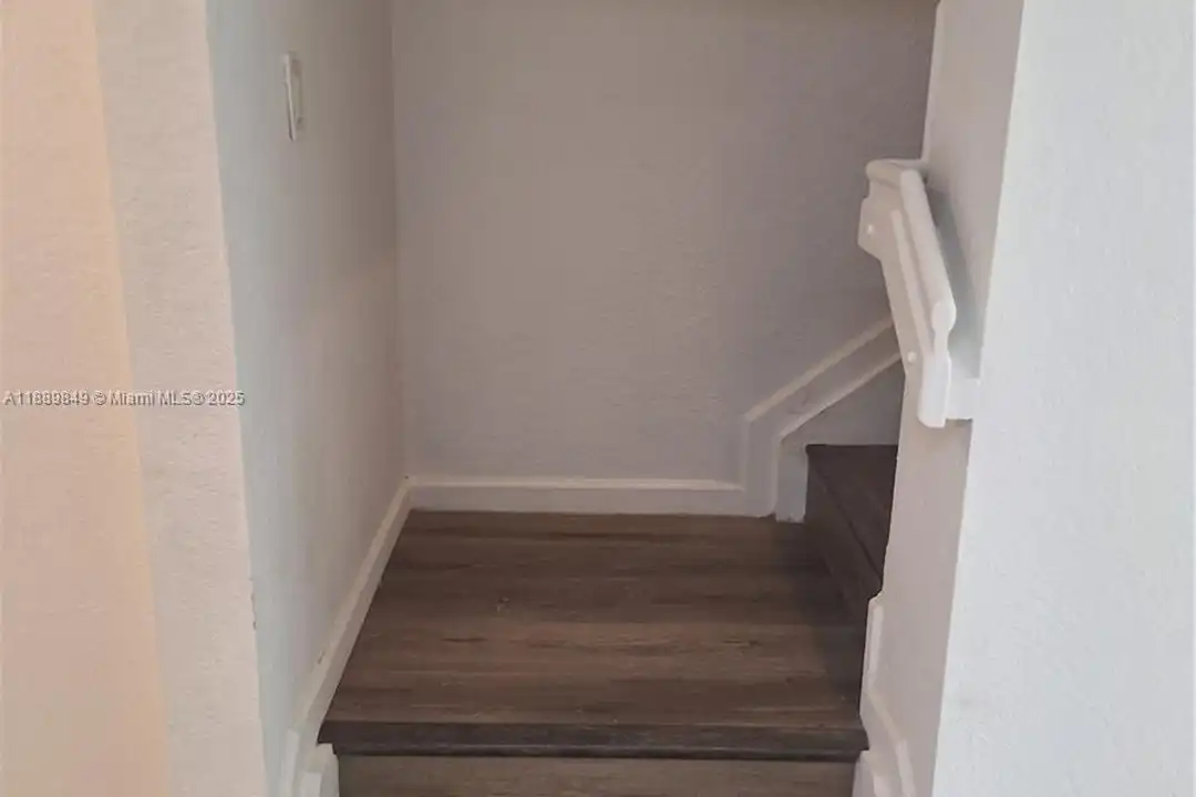 6621 Winfield Blvd unit 1 - View 5