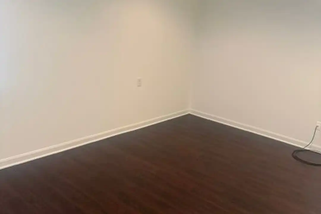 221 Faulk Dr - View 5