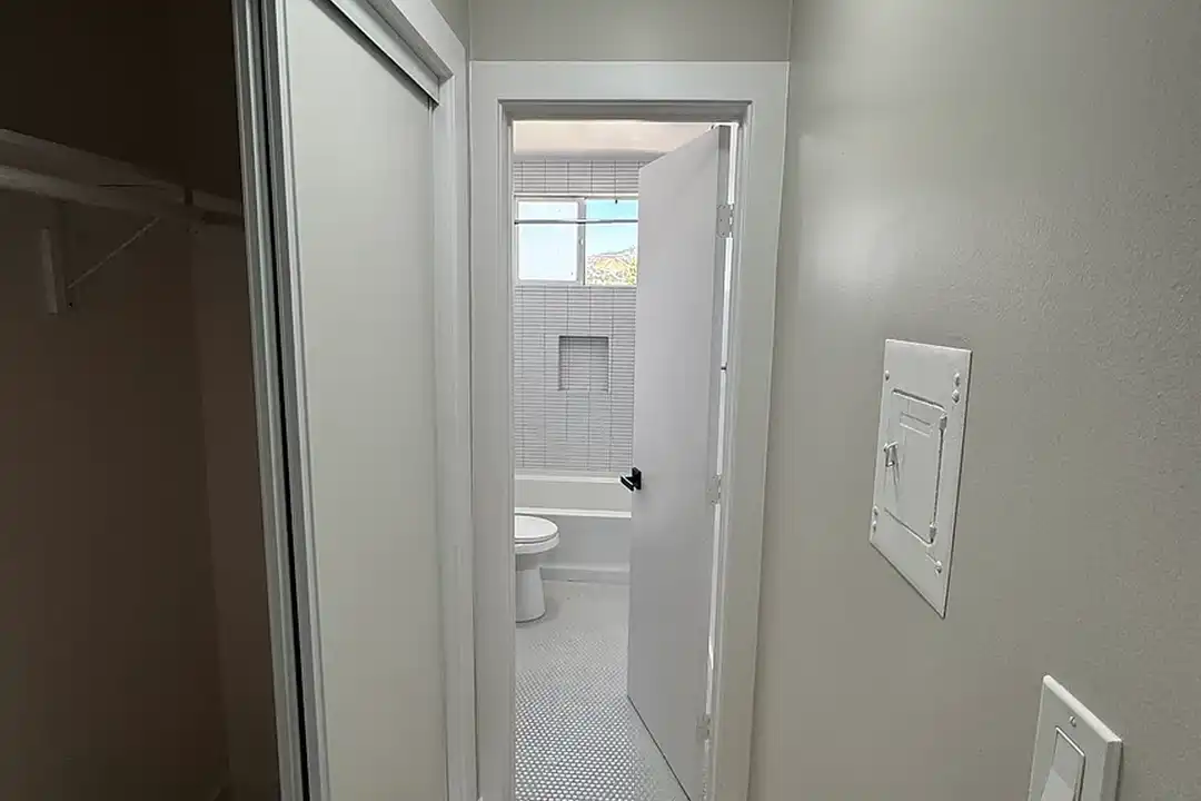1165 N Normandie Ave - More