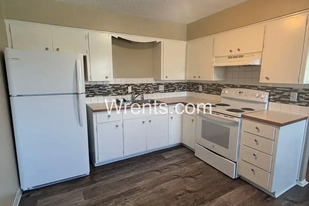 2106 W 1st Ave unit #302 – photo 1