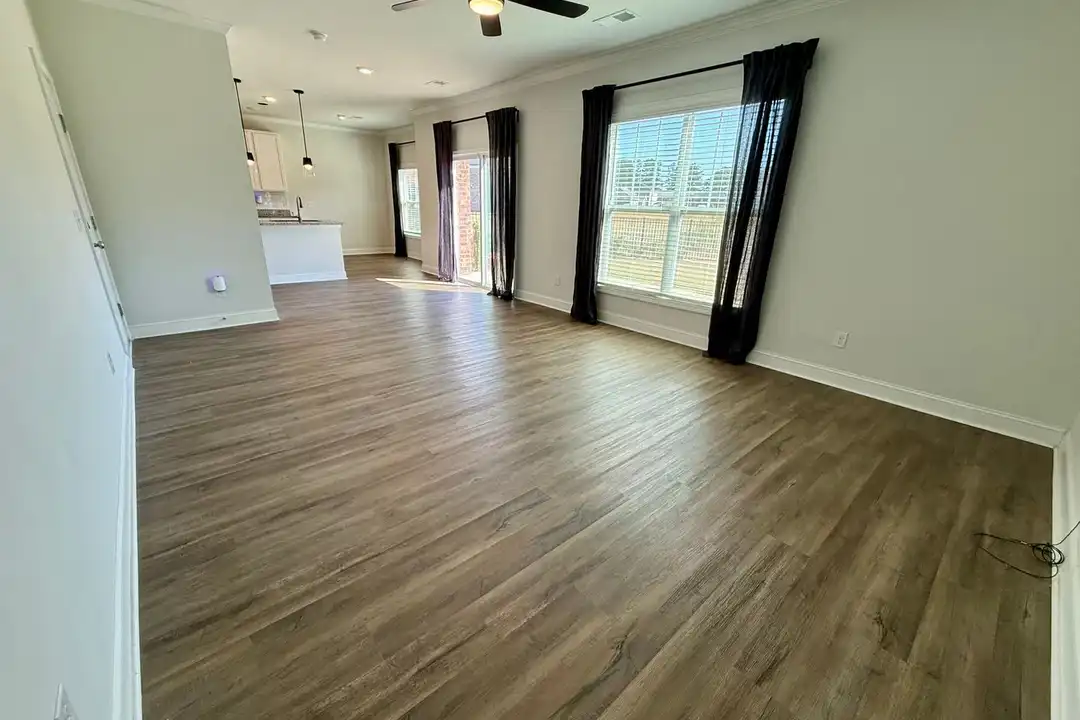 465 Kittiwake Ln - More