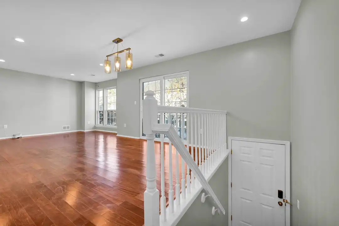 Apartment in Jersey City - View 2