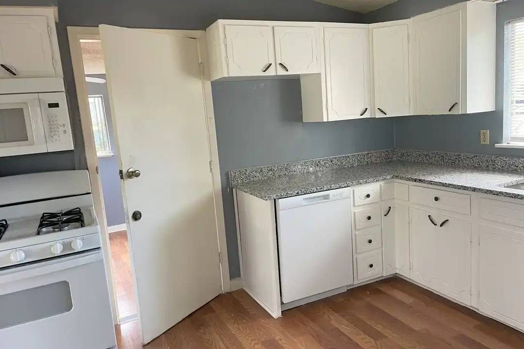 742 Olney Dr - View 3