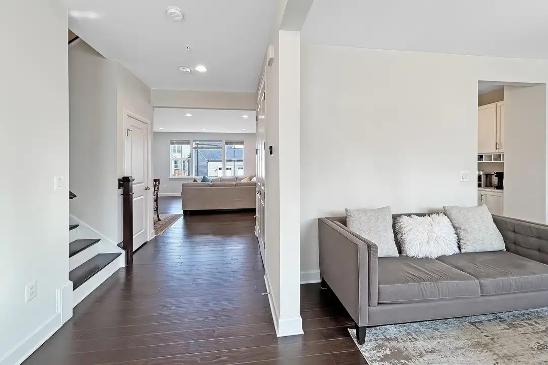 221 Red Oak Ridge Pl - View 3