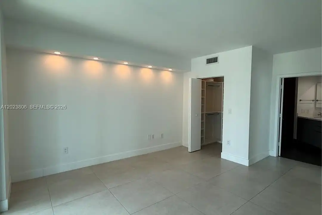 55 SE 6th St unit 1710 - View 4