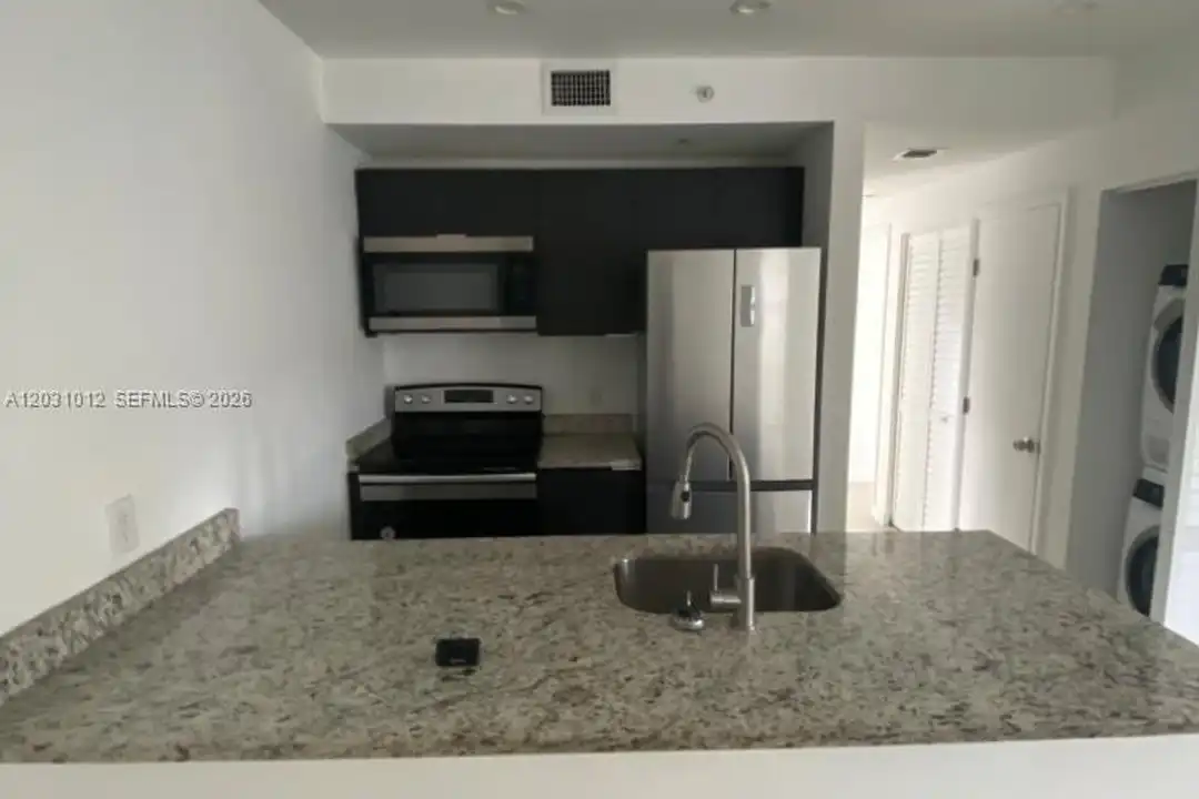 423 E 27th St #302 - View 4