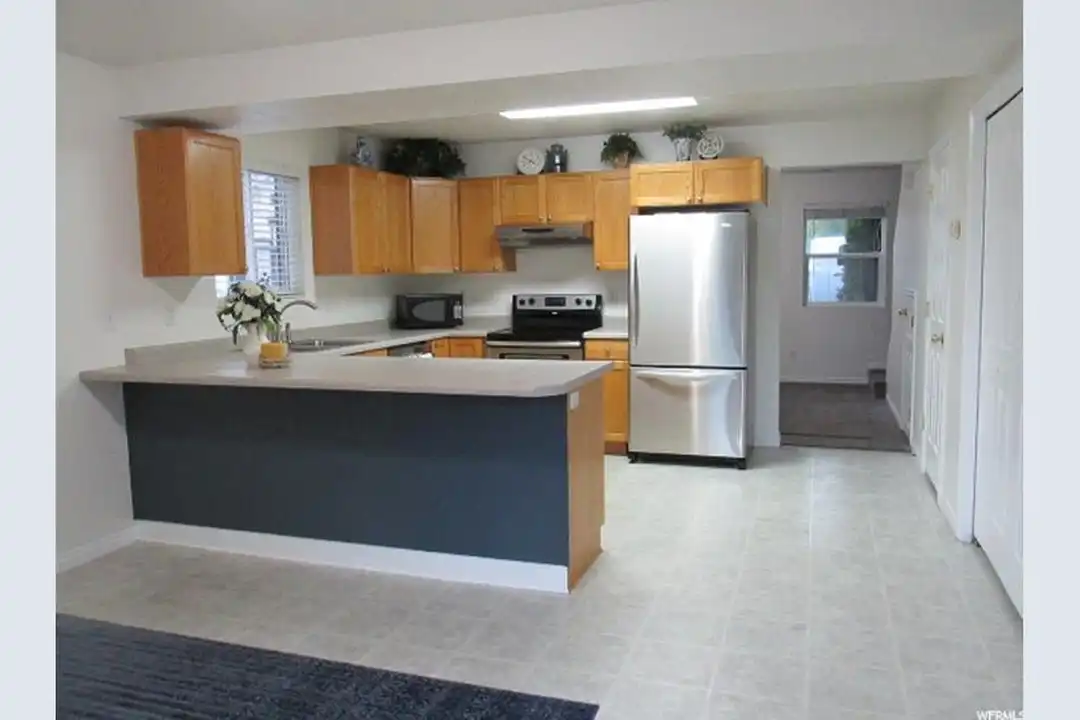 366 W 300 S - View 5