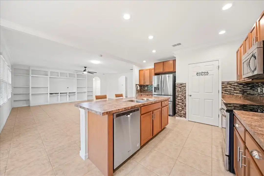 7836 Mikasa Dr - More