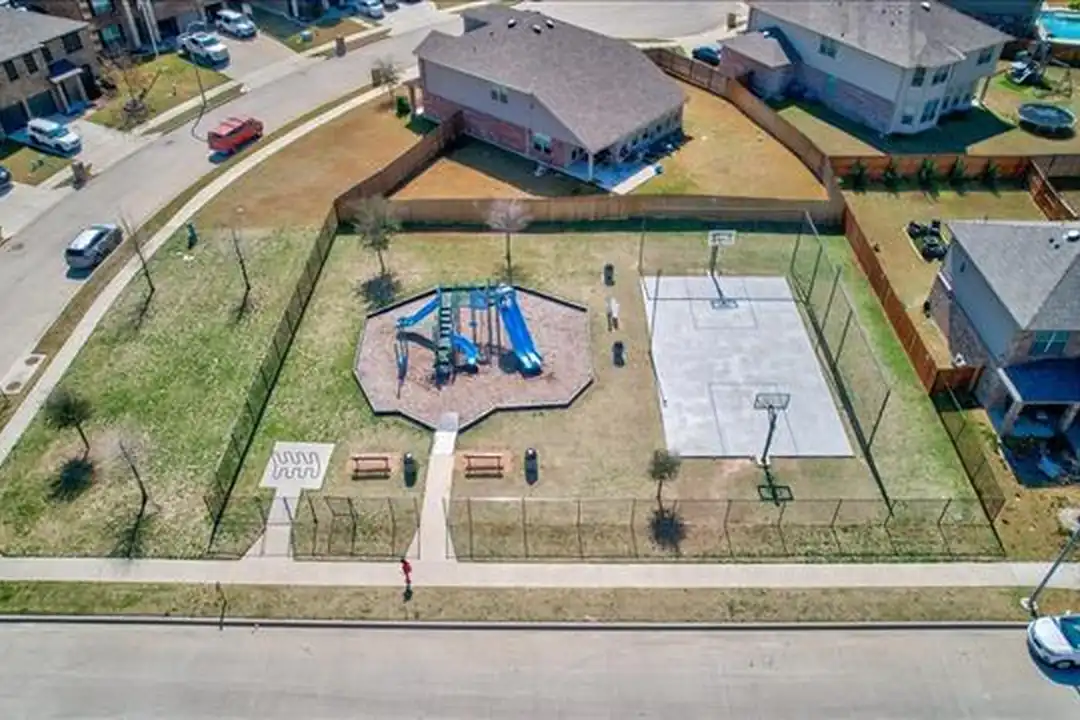 6233 Skysail Rd - View 5