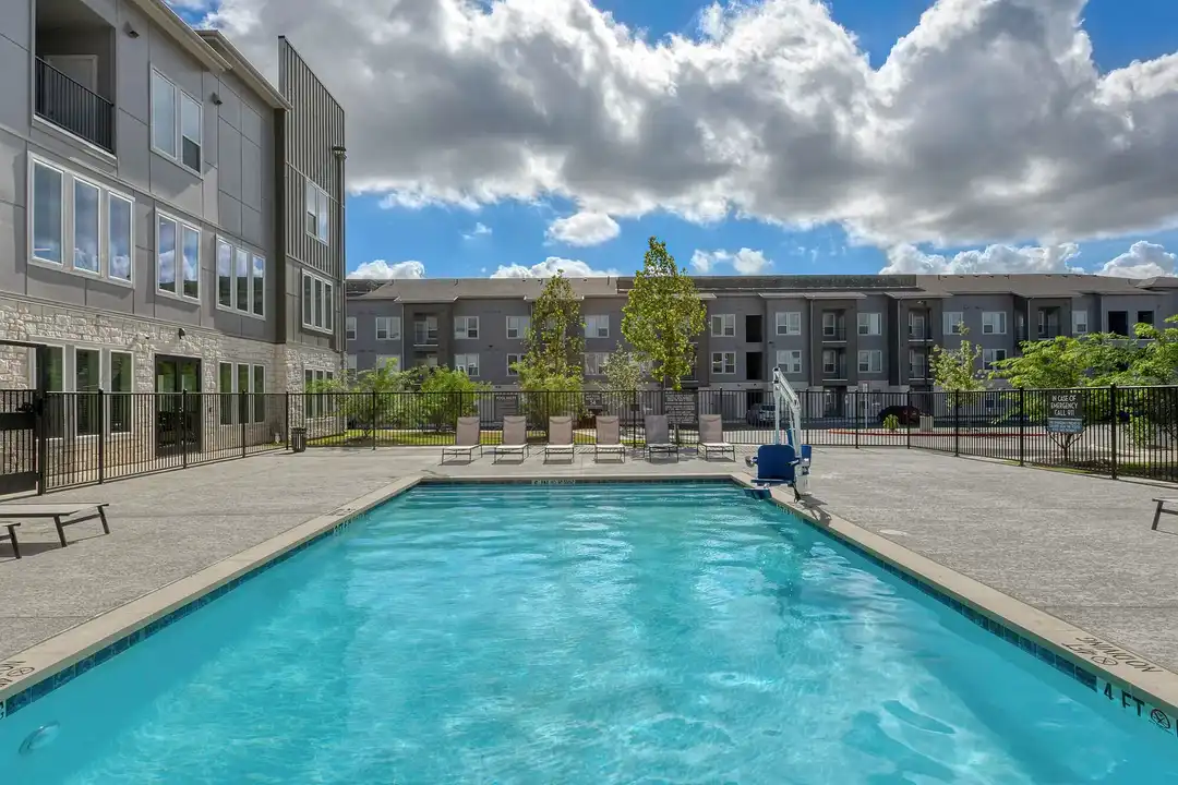 Sunstone Apartments - 5606 Culebra Rd - San Antonio, TX | Rent.