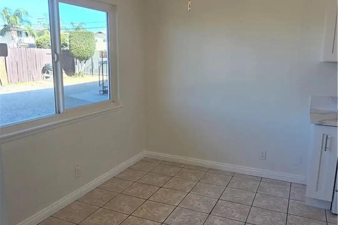 22557 Adrienne Ave unit B - View 5