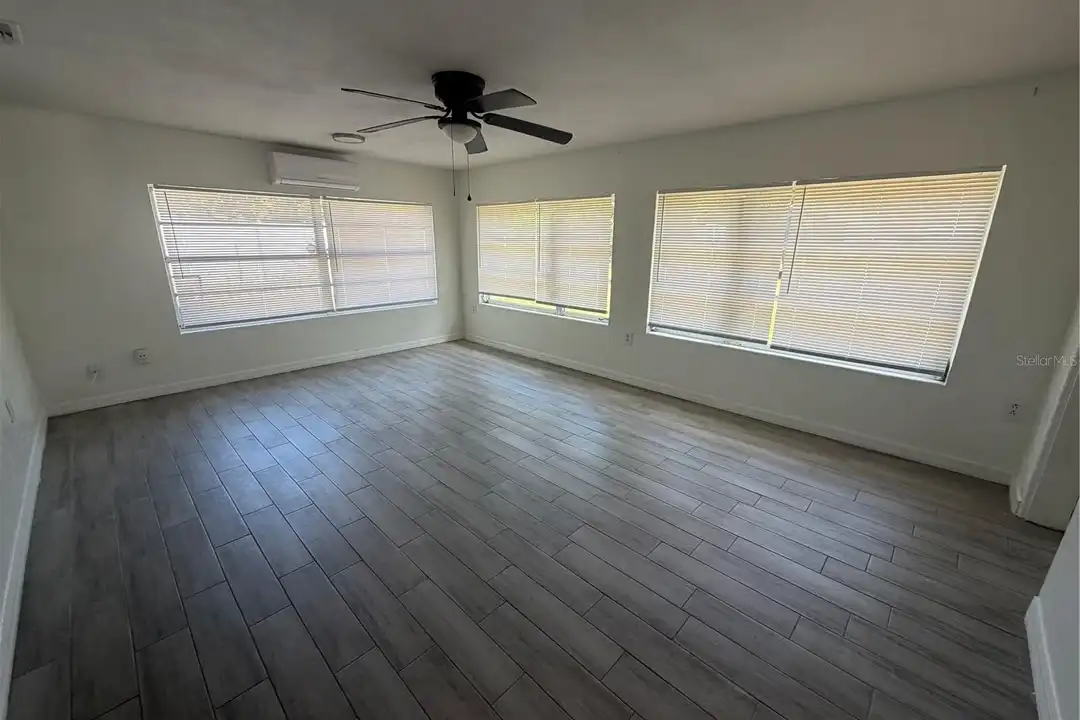 135 Pinecrest Dr - View 5