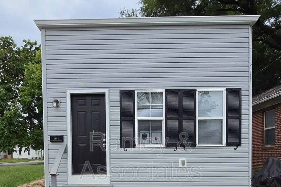 2402 Rowan St – photo 1