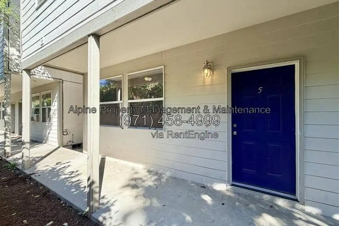 3540 SE 119th Ave unit 5 – photo 1