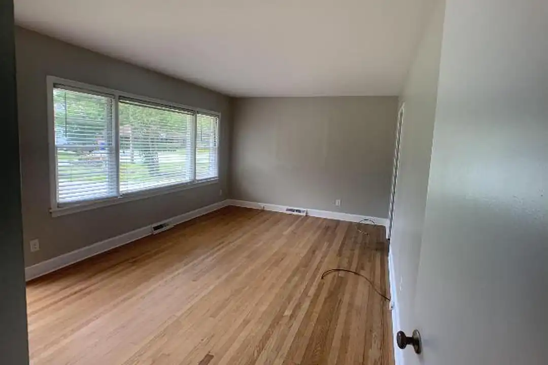 1714 McHenry Ave - View 3