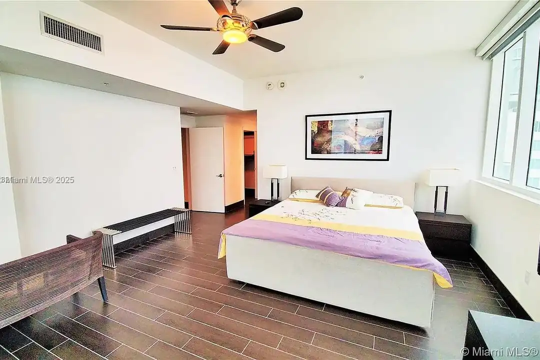 253 NE 2nd St unit 4808 - View 5
