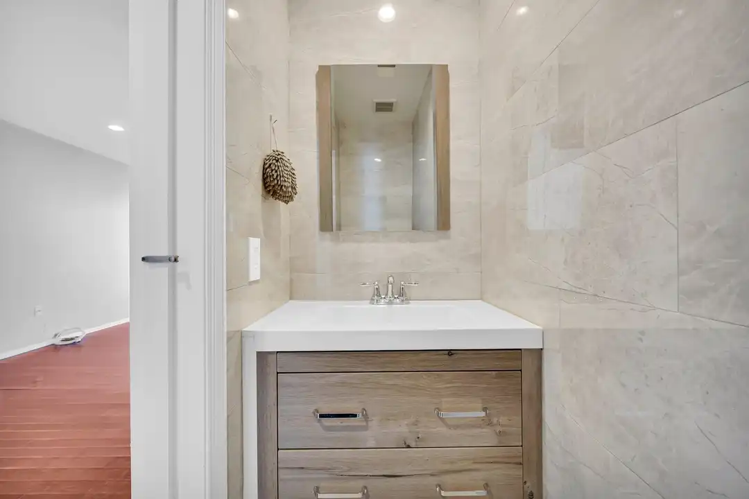 Apartment in Jersey City - More