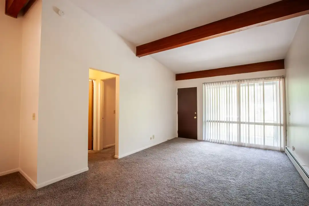 224 Highland Ave - View 5