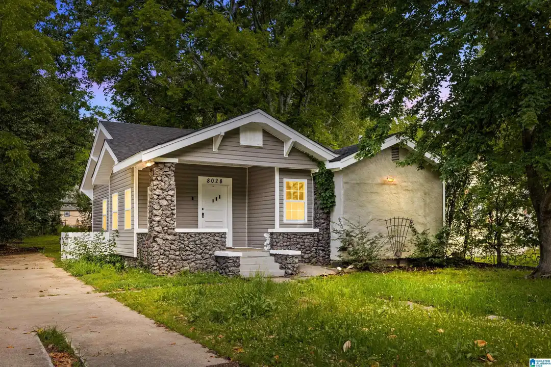 8028 5th Ave N – photo 1